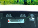 【スズキ セーフティサポート】走行中に前方の車両等を認識し、衝突しそうな時は警報とブレーキで衝突回避と被害軽減をアシスト。より安全にドライブをお楽しみいただけます。