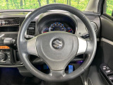 【純正革巻きステアリング】上質な革を使用することで、手にしっかり馴染みとても運転しやすいハンドルです♪
