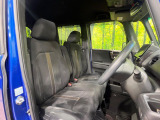 運転席シート廻りは使用感も少なく、良好な状態となっています。丁寧に使われていたことがよくわかりますね。