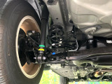 お車を安心してお乗りいただく為には、足回りの定期点検が欠かせません。サービスサポート(有償保証)では無料点検もご提供しており、安心のカーライフをお過ごしいただけるサポート体制が整っています。