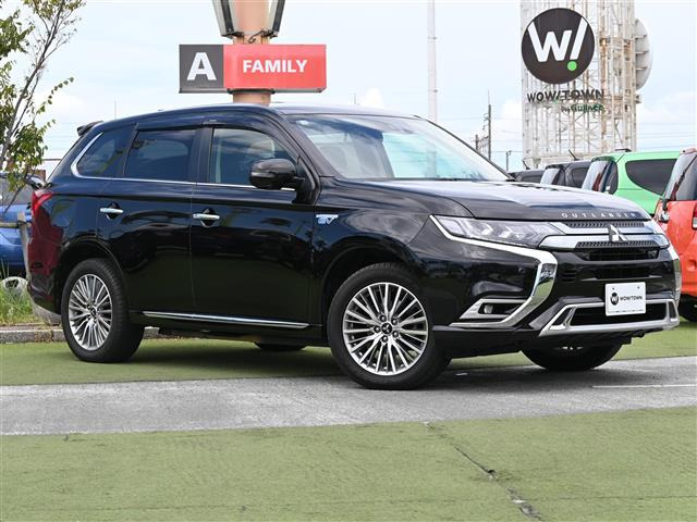 アウトランダーPHEV 2.4 G プラスパッケージ 4WD 4WD 修復歴無し
