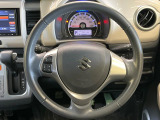 【純正革巻きステアリング】上質な革を使用することで、手にしっかり馴染みとても運転しやすいハンドルです♪