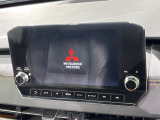 【メーカー純正ナビ】インテリアに溶け込むスタイリッシュな「専用設計」メーカーナビを装備♪視認性や操作性など基本性能にも優れ、より上質なカーライフをお楽しみいただけます。