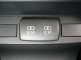 【充電用USB端子】デバイスの充電に便利です。※実際の接続端子は写真で確認or店舗までご気軽にお問合せください♪