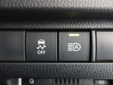 オートマチックハイビームとは、先行車や対向車のライトを認識し、ハイビームとロービームを自動で切り替える機能です。夜道の視界を確保します。詳細は販売店スタッフまでおたずねください。
