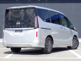オリックス認定中古車は御納車前に全車12または24ヶ月月点検を実施しオイル、エレメント、全ワイパーゴム、エアコンフィルターは無条件で新品に交換致します。安心の充実整備です。