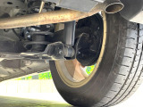 お車を安心してお乗りいただく為には、足回りの定期点検が欠かせません。サービスサポート(有償保証)では無料点検もご提供しており、安心のカーライフをお過ごしいただけるサポート体制が整っています。