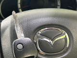 【キーレス】少し離れた場所からでもボタン一つでドアの開錠・施錠ができるのでとっても便利!ドアの鍵穴周りに傷をつけることもありません♪
