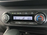 オートエアコン付きなので室内はいつも快適に保てます。