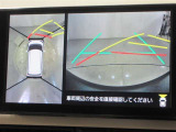 パノラミックビューモニター付きです。車両を上から見たような映像をディスプレイオーディオ画面に表示。運転席からの目視だけでは見にくい、車両周辺の状況をリアルタイムでしっかり確認できます。