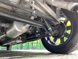 お車を安心してお乗りいただく為には、足回りの定期点検が欠かせません。サービスサポート(有償保証)では無料点検もご提供しており、安心のカーライフをお過ごしいただけるサポート体制が整っています。