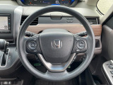 【ステアリングスイッチ】運転中、前方から目線をそらすことなく、オーディオ等の操作が可能な便利機能!安心&快適なドライブを演出してくれます♪