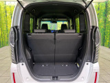 普段のお買い物や通勤、送迎等に十分な荷室スペースを確保しております。セカンドシートを倒すと、大きな荷物の積載も可能です♪