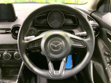 【ステアリングスイッチ】運転中、前方から目線をそらすことなく、オーディオ等の操作が可能な便利機能!安心&快適なドライブを演出してくれます♪