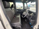運転席シート廻りは使用感も少なく、良好な状態となっています。丁寧に使われていたことがよくわかりますね。