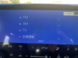 いまや必須装備「ナビゲーション」搭載!知らない場所にスイスイッとドライブ。もう、これなしではハンドルを握れませんね!でも運転中の操作は危険ですのでご注意ですね☆