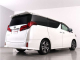 当店では、厳選された車両のみ展示しております。アルファード・ヴェルファイアに特化した専門店ならではの豊富な在庫の中から、お気に入りの一台をお探しください!
