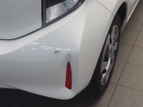 コーナーセンサーを車の前後に装備。障害物までの距離に応じて警告音を変えてお知らせ。縦列駐車時や駐車場・車庫などでの取り回しをサポートします。詳細は販売店スタッフまでおたずねください。