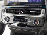使いやすさや安全性を追求したステアリング周り!高級車ゆえにスイッチ類が多いのも特徴ですね!考え尽くされた配置ですぐに使いこなす事が出来ますのでご安心下さい!是非、体感してみて下さい!!