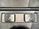 【前席シートヒーター】寒い日に重宝するシートヒーター!エアコンより早く温まってくれるので寒がりの人も安心ですね♪エアコンの温風は乾燥するから苦手、という方にもをおすすめです。