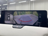 【360&deg;ビューモニター】専用のカメラにより、上から見下ろしたような視点で360度クルマの周囲を確認することができます☆縦列駐車や幅寄せ時に活躍してくれます♪