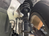 お車を安心してお乗りいただく為には、足回りの定期点検が欠かせません。サービスサポート(有償保証)では無料点検もご提供しており、安心のカーライフをお過ごしいただけるサポート体制が整っています。