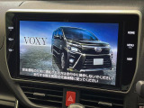 【10.5インチナビ】高級感とインパクトのある大画面ナビを装備。各種オーディオ操作はもちろん、スマホ連携もできる利便性の高いナビです♪