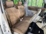 運転席シート廻りは使用感も少なく、良好な状態となっています。丁寧に使われていたことがよくわかりますね。