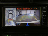 パノラミックビューモニター付きです。車両を上から見たような映像をディスプレイオーディオ画面に表示。運転席からの目視だけでは見にくい、車両周辺の状況をリアルタイムでしっかり確認できます。