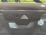 【スマートブレーキサポート】走行中に前方の車両等を認識し、衝突しそうな時は警報とブレーキで衝突回避と被害軽減をアシスト。より安全にドライブをお楽しみいただけます。
