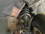お車を安心してお乗りいただく為には、足回りの定期点検が欠かせません。サービスサポート(有償保証)では無料点検もご提供しており、安心のカーライフをお過ごしいただけるサポート体制が整っています。