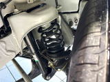 お車を安心してお乗りいただく為には、足回りの定期点検が欠かせません。サービスサポート(有償保証)では無料点検もご提供しており、安心のカーライフをお過ごしいただけるサポート体制が整っています。