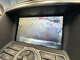 【バックカメラ】運転席から画面上で安全確認ができます。駐車が苦手な方にもオススメな便利機能です。