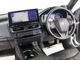 使いやすさや安全性を追求したステアリング周り!高級車ゆえにスイッチ類が多いのも特徴ですね!考え尽くされた配置ですぐに使いこなす事が出来ますのでご安心下さい!是非、体感してみて下さい!!