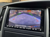【バックカメラ】運転席から画面上で安全確認ができます。駐車が苦手な方にもオススメな便利機能です。