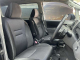 運転席も広々としており運転しやすい環境を実現しています☆