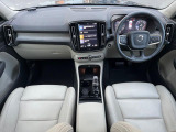 XC40 B4 AWD インスクリプション 4WD 