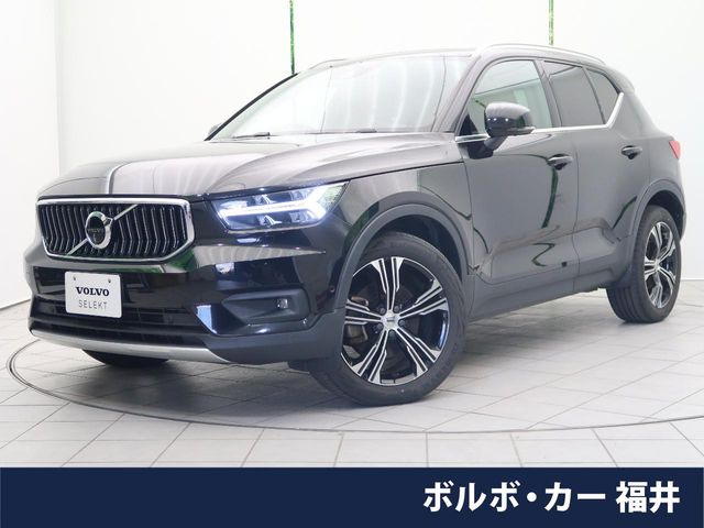 XC40 B4 AWD インスクリプション 4WD