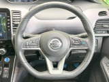 【ステアリングスイッチ】運転中、前方から目線をそらすことなく、オーディオ等の操作が可能な便利機能!安心&快適なドライブを演出してくれます♪