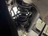 お車を安心してお乗りいただく為には、足回りの定期点検が欠かせません。サービスサポート(有償保証)では無料点検もご提供しており、安心のカーライフをお過ごしいただけるサポート体制が整っています。