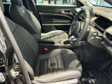 当社で展示する認定中古車は仕入れ車両が多岐にわたります。その理由は「本当に厳選した車両だけを取り扱う」というこだわりから。余計なものは何もない。1台1台が自信をもってご案内できる厳選車両です。