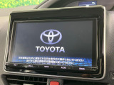 【純正9インチナビ】人気の純正ナビを装備しております。ナビの使いやすさはもちろん、オーディオ機能も充実!キャンプや旅行はもちろん、通勤や買い物など普段のドライブも楽しくなるはず♪