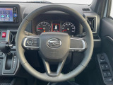 【ステアリングスイッチ】運転中、前方から目線をそらすことなく、オーディオ等の操作が可能な便利機能!安心&快適なドライブを演出してくれます♪