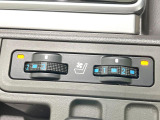 【シートヒーター&ベンチレーション】夏場は涼しい風でお尻や背中の熱やムレを防ぎ、冬はエアコンよりも早く温まってポカポカに!季節を問わず快適に過ごせます。