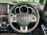 【純正革巻きステアリング】上質な革を使用することで、手にしっかり馴染みとても運転しやすいハンドルです♪