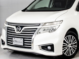 ★展示前点検実施★特殊な機材も用いて、前車点検を実施しております!