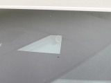 【i-ACTIVESENSE】走行中に前方の車両等を認識し、衝突しそうな時は警報とブレーキで衝突回避と被害軽減をアシスト。より安全にドライブをお楽しみいただけます。