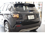 ショールームでは、認定中古車に加え、最新のニューモデルも各種取り揃えております。見学や試乗はもちろん、専門スタッフによるアドバイスなど、様々なサービスを通して、「ジープのある生活」をご体感いただけます