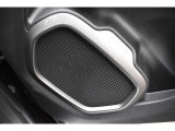 下取りについて。輸入車・国産問わず、全メーカーの査定・下取りを承ります。年式、走行距離、状態等を考慮し、査定価格をご提示いたします。遠方等でご来店が難しい場合は、お近くの買取店への売却をご検討ください