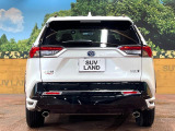 安心の最長10年・走行無制限保証(有償)をご用意。保証内容も充実はもちろん、無料点検&オイル交換や、年中無休の全国・24時間ロードサービスも付帯されておりますのでご安心下さい。